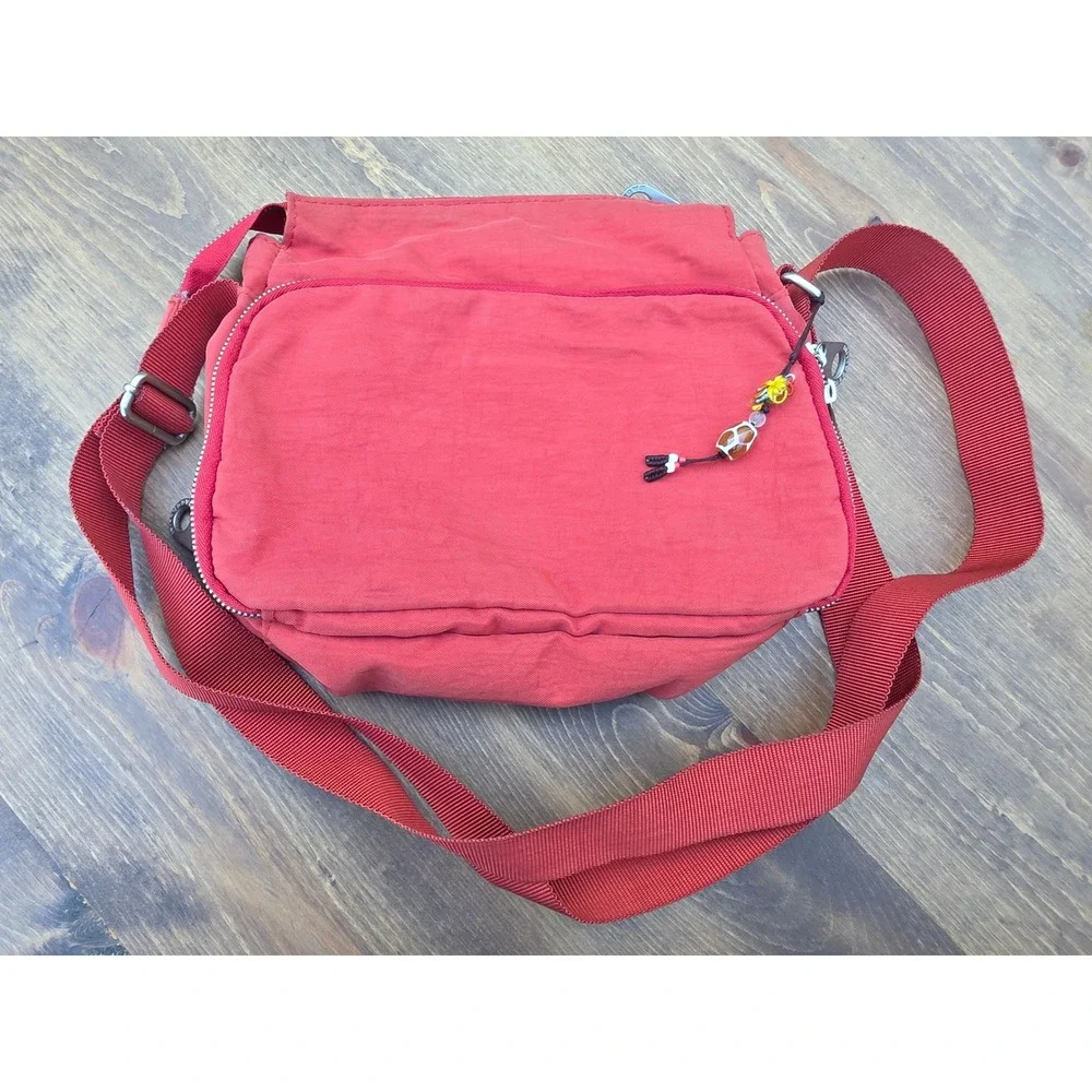 Baggallini RedOrange Nylon Crossbody Bag Travel Purse Multi Pocket Yellow Lining